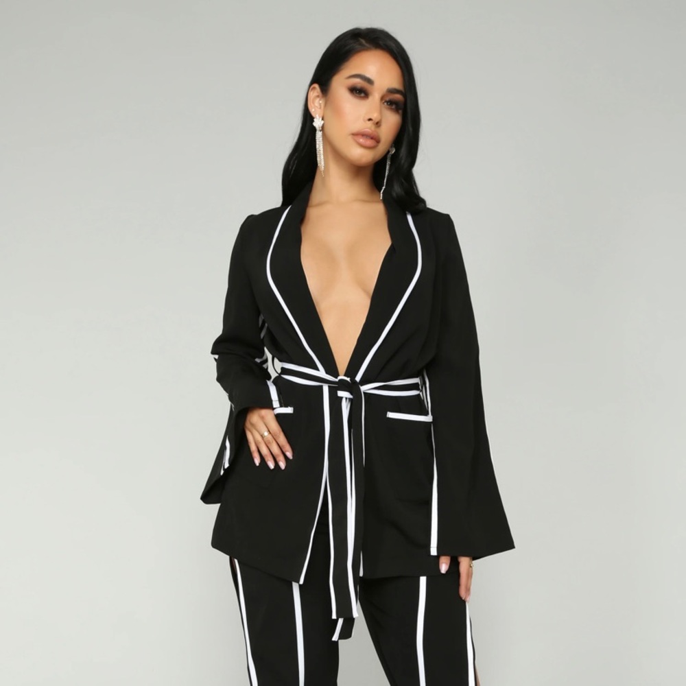 NWT I’m Not Lyin’ Kimono and Pants